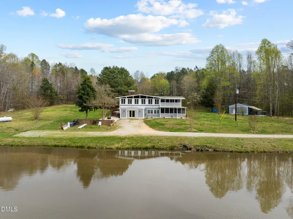 154 Hoyle Lane Henderson NC 27537