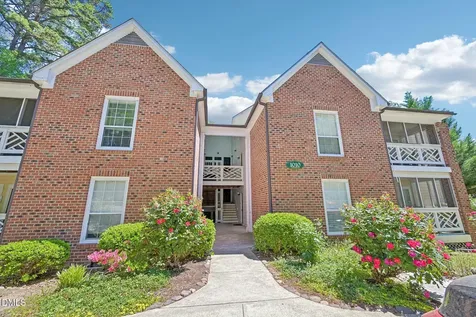 1010 Kingswood Drive Chapel Hill NC 27517