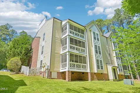 1010 Kingswood Drive Chapel Hill NC 27517