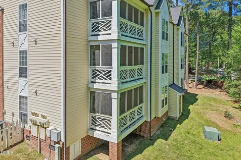 1010 Kingswood Drive Chapel Hill NC 27517