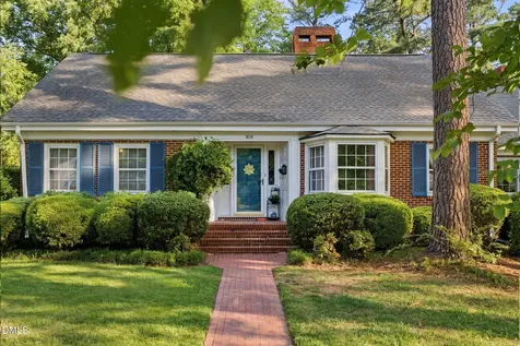 806 S 1st Street Smithfield NC 27577