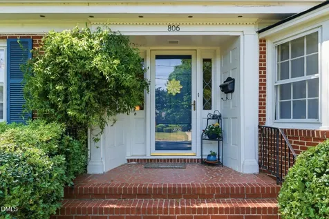 806 S 1st Street Smithfield NC 27577