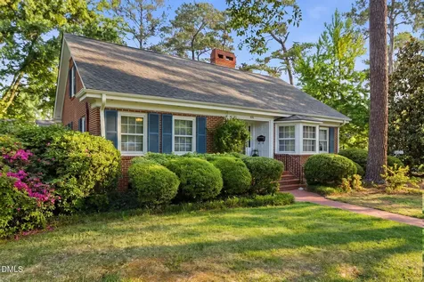 806 S 1st Street Smithfield NC 27577