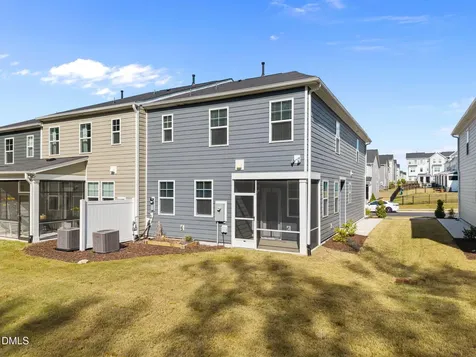 1814 Alpine Summer Lane Apex NC 27502