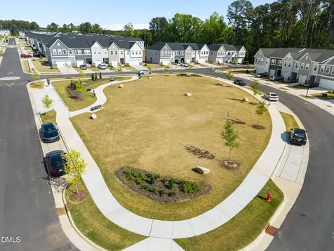 1814 Alpine Summer Lane Apex NC 27502