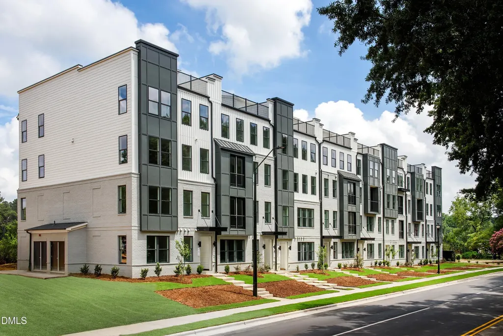 110 Byrum Street Cary NC 27511