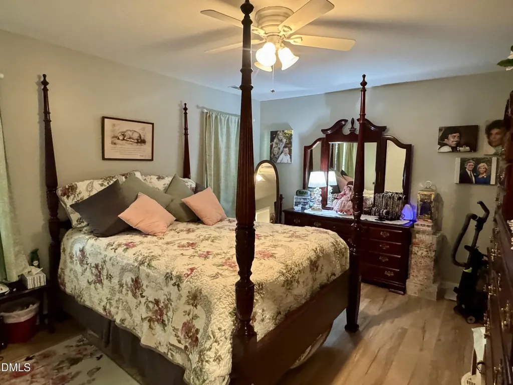 7925 Brown Bark Place Raleigh NC 27615