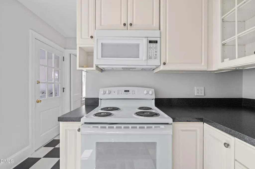 2728 Anderson Drive Raleigh NC 27608
