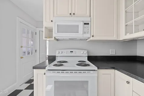 2728 Anderson Drive Raleigh NC 27608