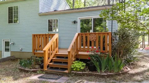 320 Bainbridge Circle Garner NC 27529