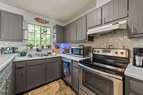 320 Bainbridge Circle Garner NC 27529