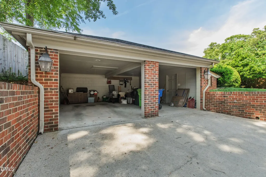 2733 Toxey Drive Raleigh NC 27609