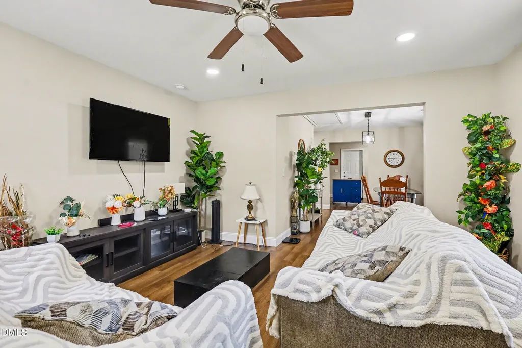 518 E Townsend Street Dunn NC 28334