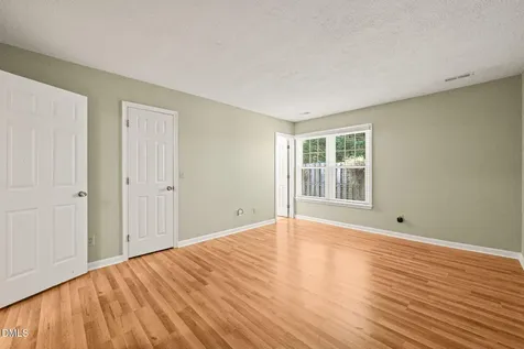 2744 Cottage Circle Raleigh NC 27613