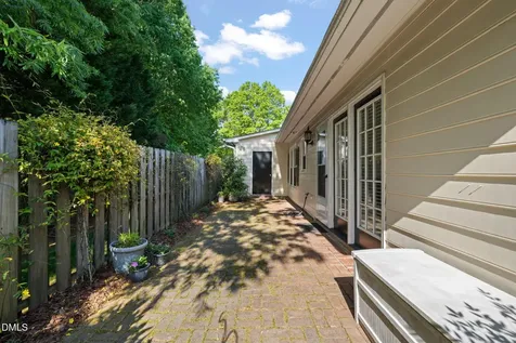2744 Cottage Circle Raleigh NC 27613