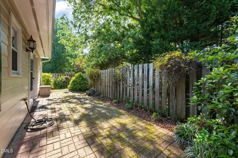 2744 Cottage Circle Raleigh NC 27613