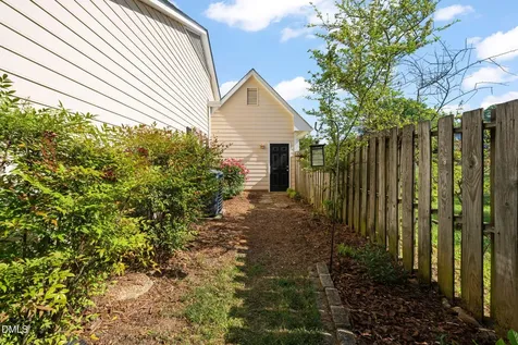 2744 Cottage Circle Raleigh NC 27613