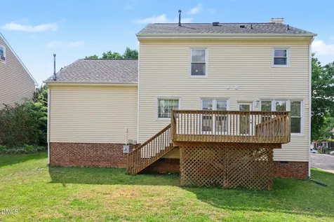 208 Arlington Ridge Cary NC 27513