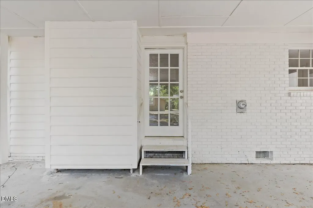 102 Queen Guenevere Trail Garner NC 27529