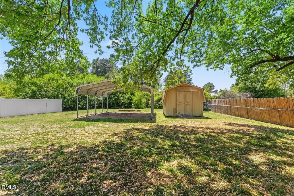 102 Queen Guenevere Trail Garner NC 27529
