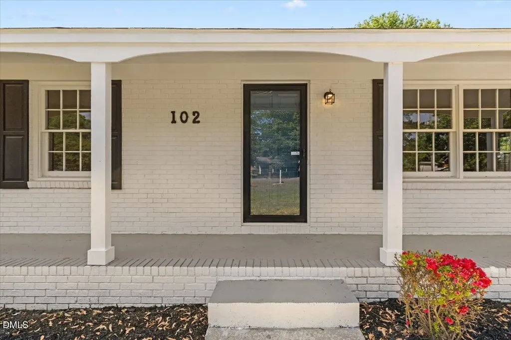 102 Queen Guenevere Trail Garner NC 27529