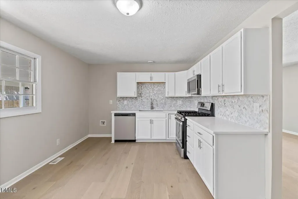 102 Queen Guenevere Trail Garner NC 27529