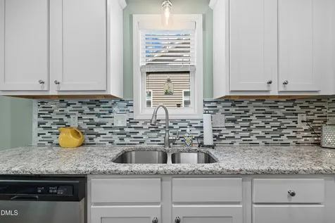 196 Durwin Lane Clayton NC 27520