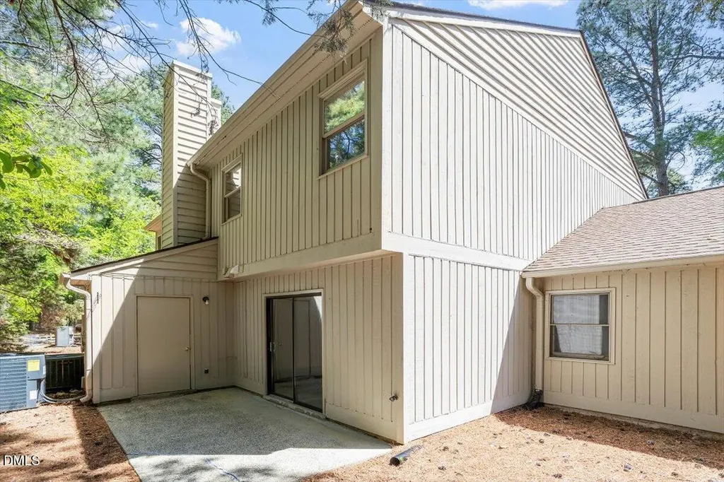 114 Mossbark Lane Chapel Hill NC 27514