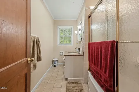 211 W Harden Street Burlington NC 27215