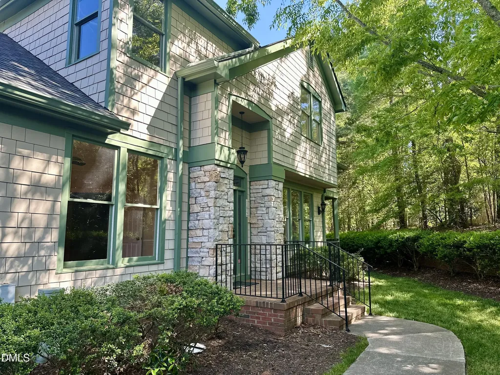 102 Presque Isle Lane Chapel Hill NC 27514