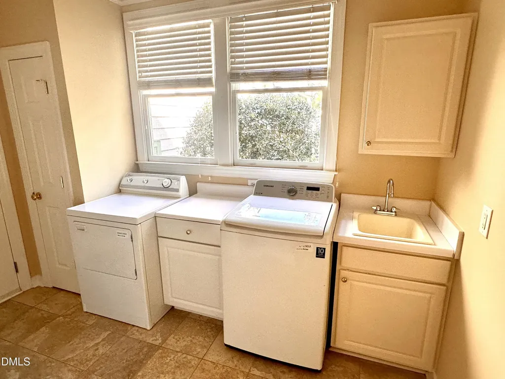 102 Presque Isle Lane Chapel Hill NC 27514