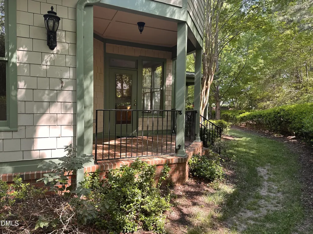 102 Presque Isle Lane Chapel Hill NC 27514