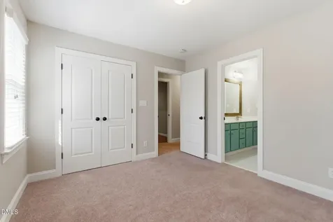 85 Glen Oaks Drive Youngsville NC 27596