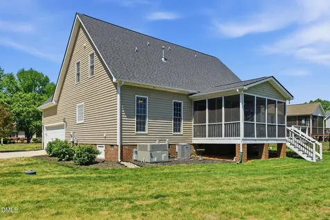 85 Glen Oaks Drive Youngsville NC 27596