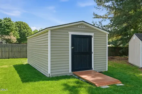 85 Glen Oaks Drive Youngsville NC 27596