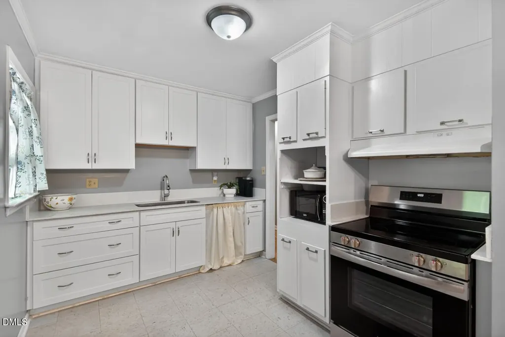 14 Jonan Court Chapel Hill NC 27516