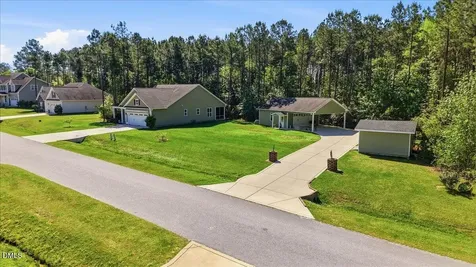 111 W Huckleberry Way Rocky Point NC 28457