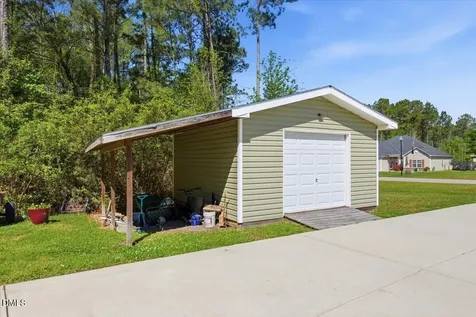 111 W Huckleberry Way Rocky Point NC 28457