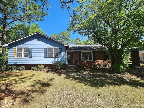 3748 Masters Drive Hope Mills NC 28348