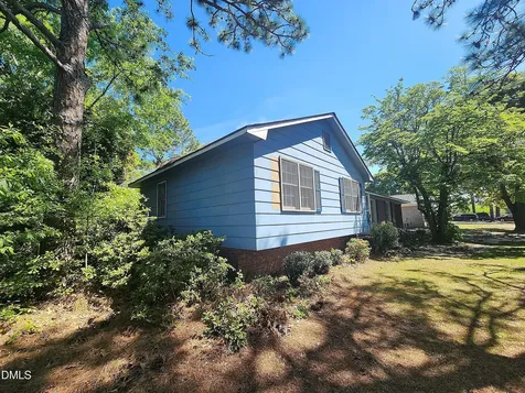3748 Masters Drive Hope Mills NC 28348