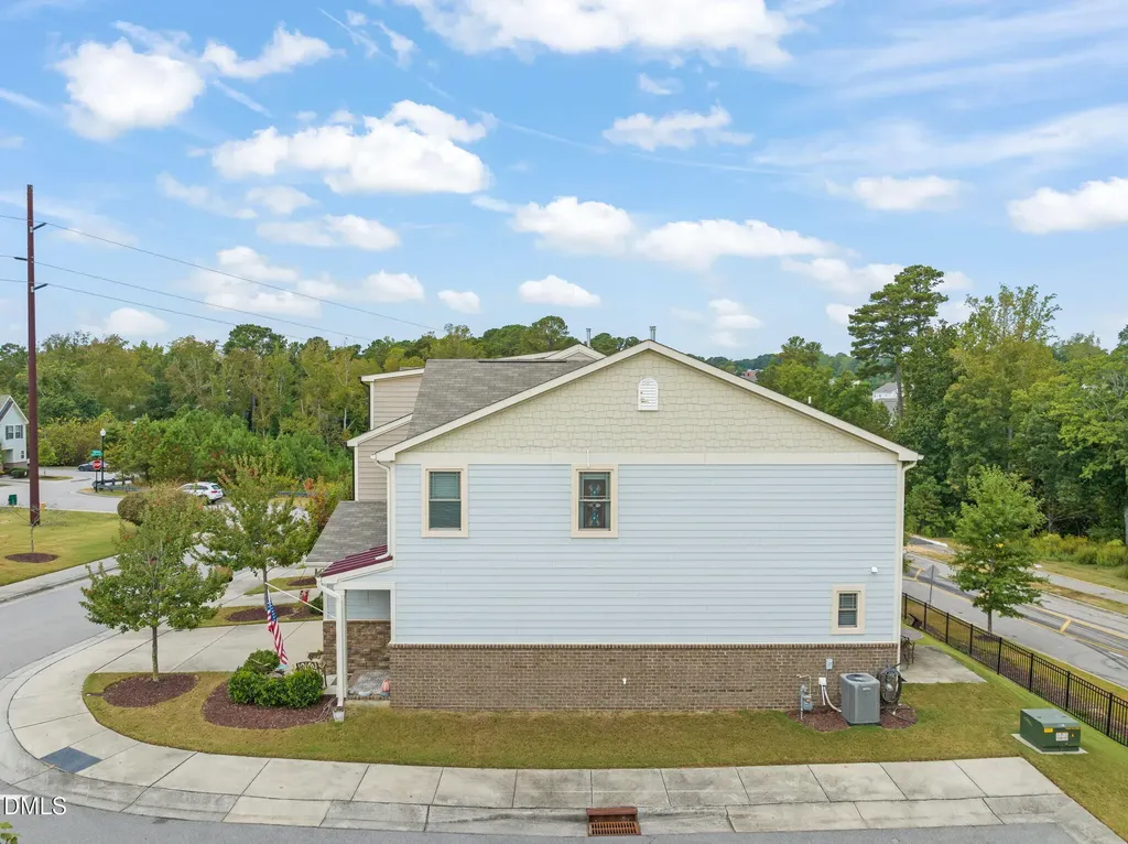 1013 New Creek Way Wake Forest NC 27587