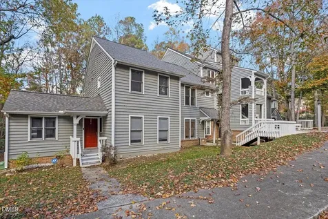 100 Hunting Chase Cary NC 27513