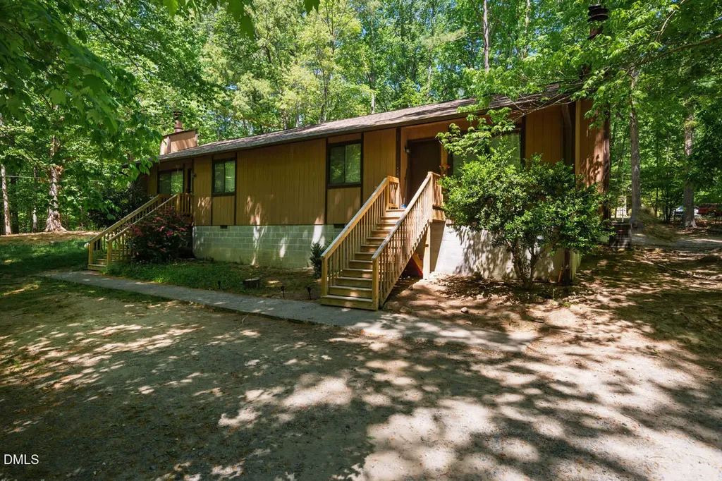415 Tall Oaks Road Chapel Hill NC 27516