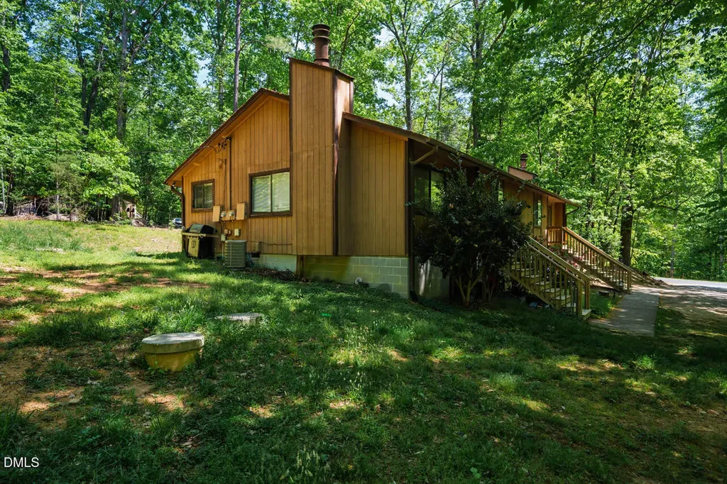 415 Tall Oaks Road Chapel Hill NC 27516