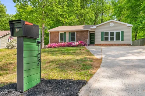 102 Cornwallis Drive Mebane NC 27302
