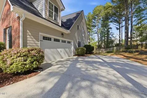 75 Braemar Circle Clayton NC 27520