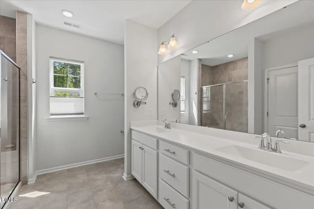 137 Daisy Grove Lane Holly Springs NC 27540