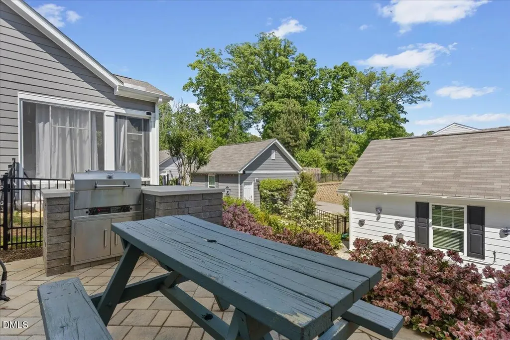 137 Daisy Grove Lane Holly Springs NC 27540