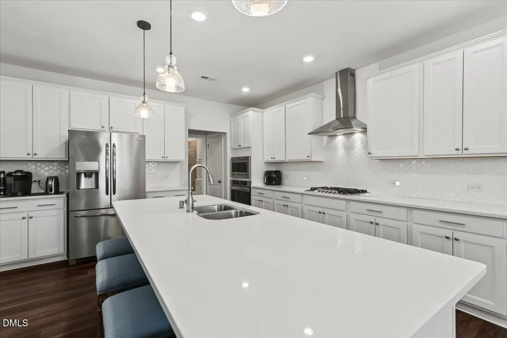 137 Daisy Grove Lane Holly Springs NC 27540