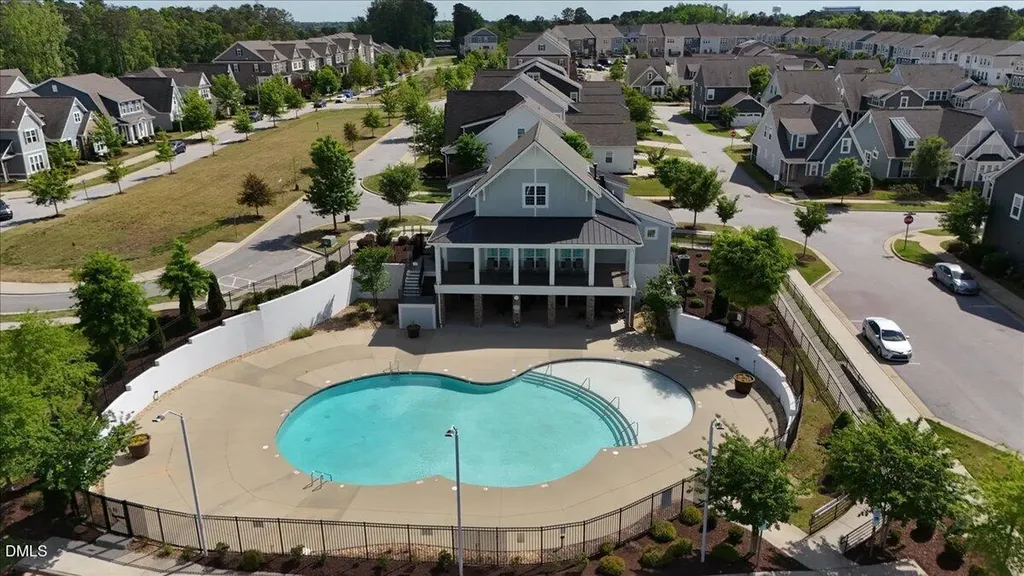 137 Daisy Grove Lane Holly Springs NC 27540